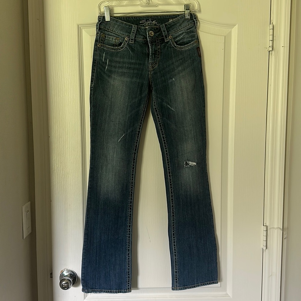 Silver Suki Bootcut Mid Rise Medium Wash Distressed Jean 26x33